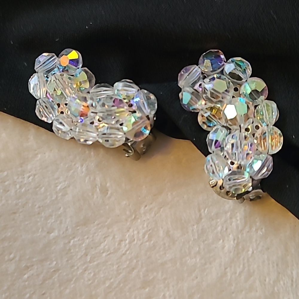 Cut Crystal 1950s Beaded Curved Up the Ear. Clear Glass Beads